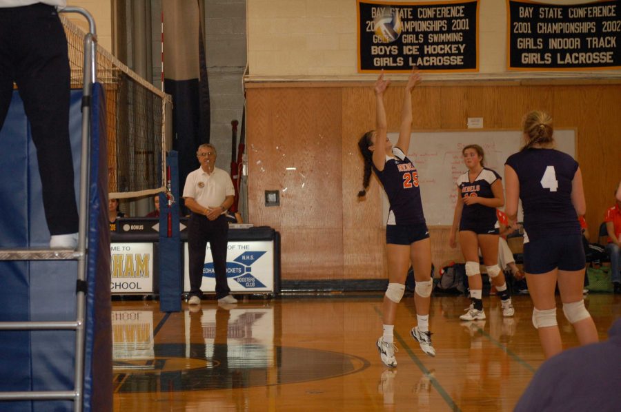 Walpole Setter Sets up a Hit for Middle Hitter