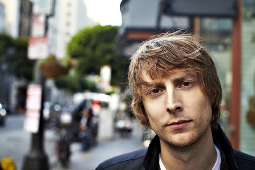 Eric Hutchinson Brightens Up The Parv With Summer Sound