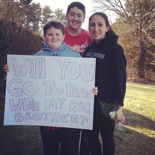 A Modern Prom Story: Girl Asks Boy to Prom