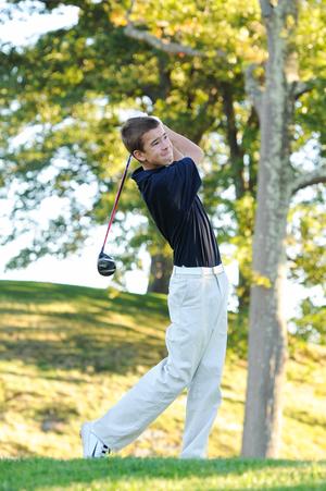 Golf Finishes Season Strong, No.4 In Div. 2