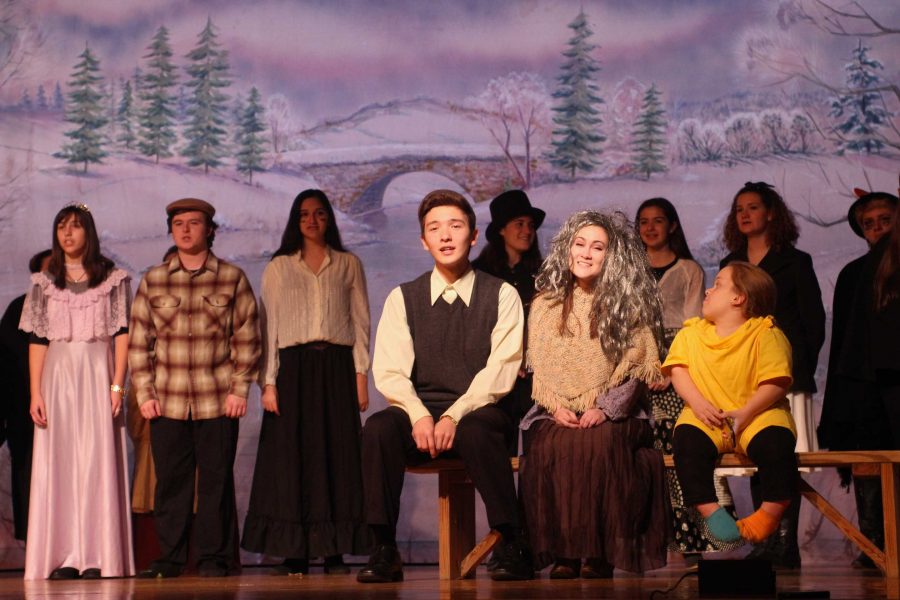 Alumni+Megan+Keough+Brings+Snow+Queen+Production+to+the+Walpole+High+Stage