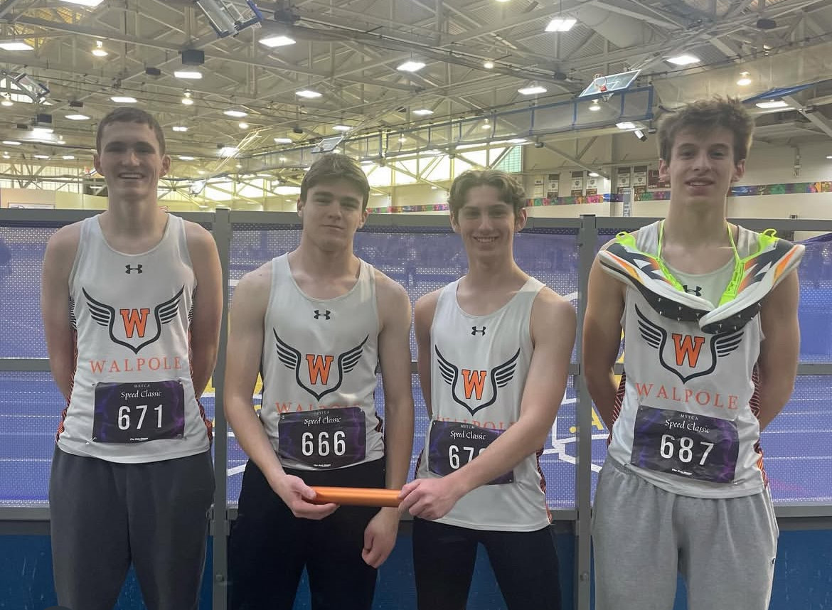 The boys 4x200 including Scott Falvey, Owen Abril, Matt Nealon, and Brady Thomas