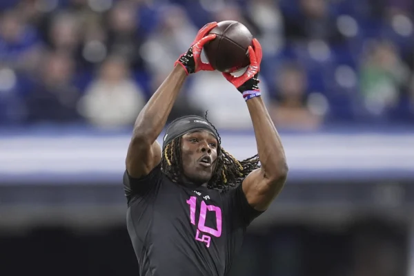 College Stars Show Off Their Skills at the NFL Combine